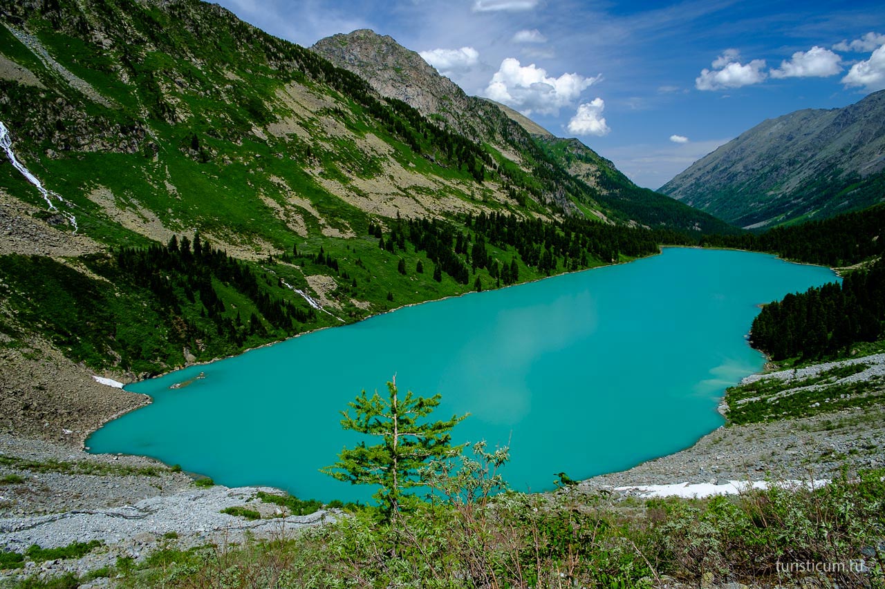 Какие озера на алтае. Мультинские озёра Республика Алтай. Верхнее Мультинское озеро Алтай. Озеро поперечное Мультинские озера. Катунский заповедник Мультинские озера.