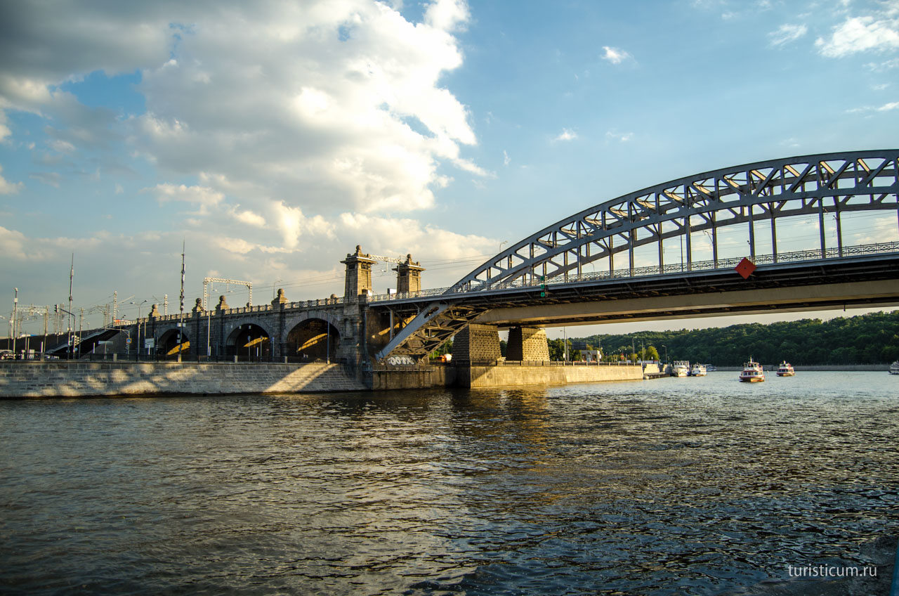 мост на москва реке