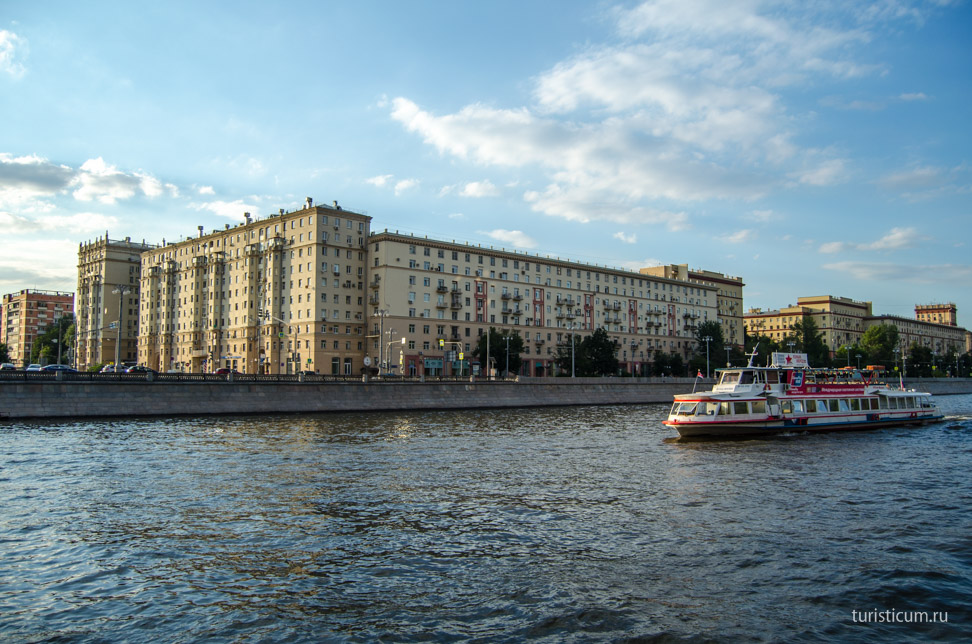 экскурсия по Москве-реке