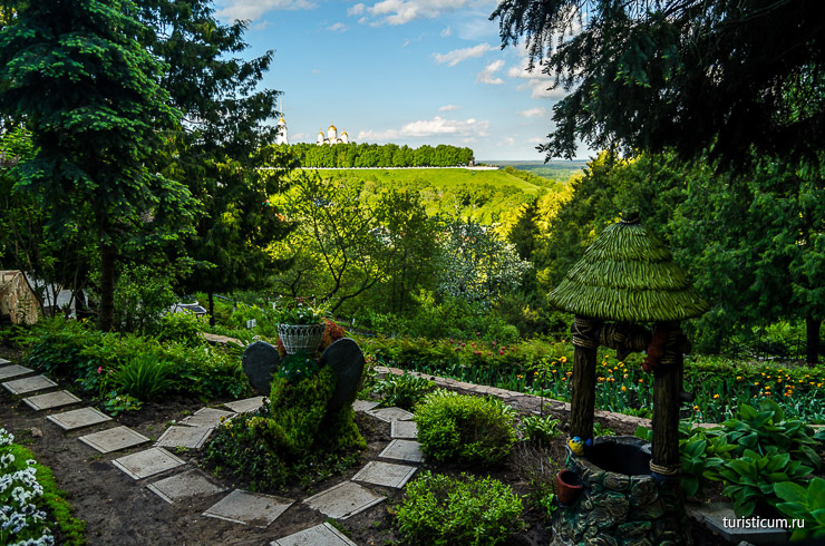 Патриарший сад во Владимире